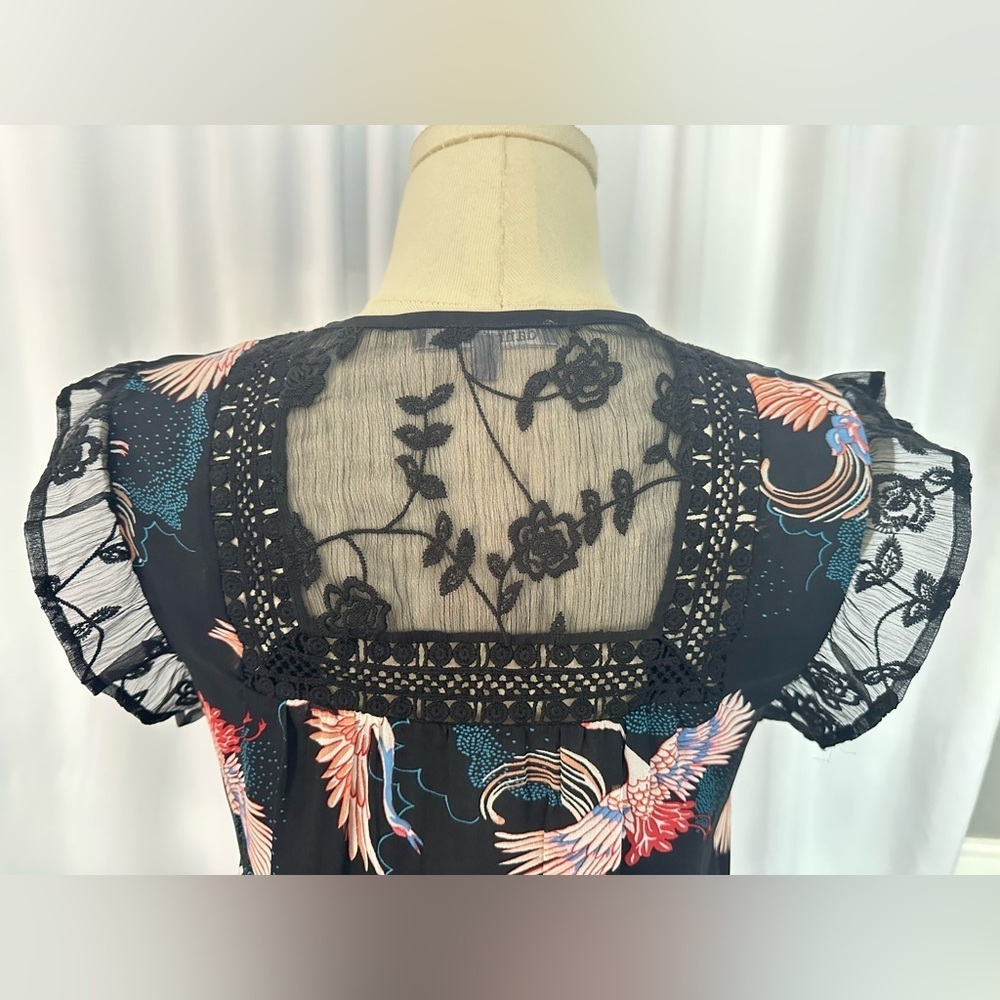Daniel Rainn Black Crane Print Lace Detail Blouse – Size M(1217) - Picture 8 of 14